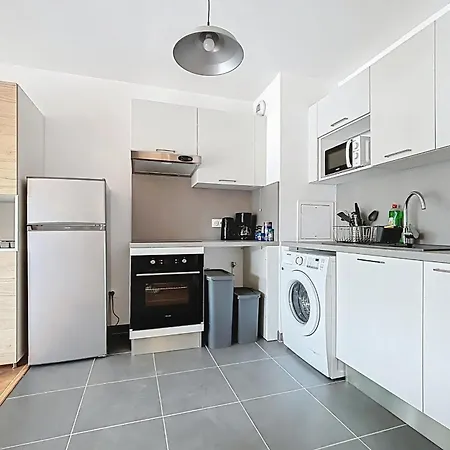 Apartament Modern With Rooftop *